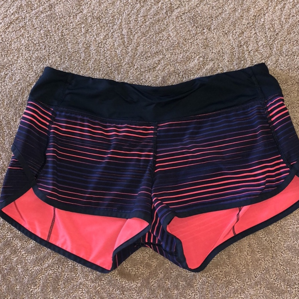 lululemon women’s shorts size 8